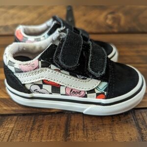 Vans Old Skool Candy Hearts Sneaker Size 5 Toddler